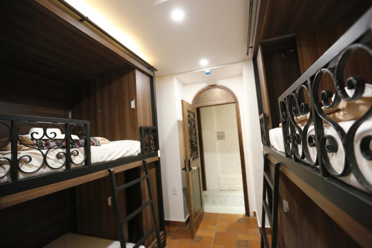 Aquarizon Boutique Hostel & City Bar Хошимін Екстер'єр фото